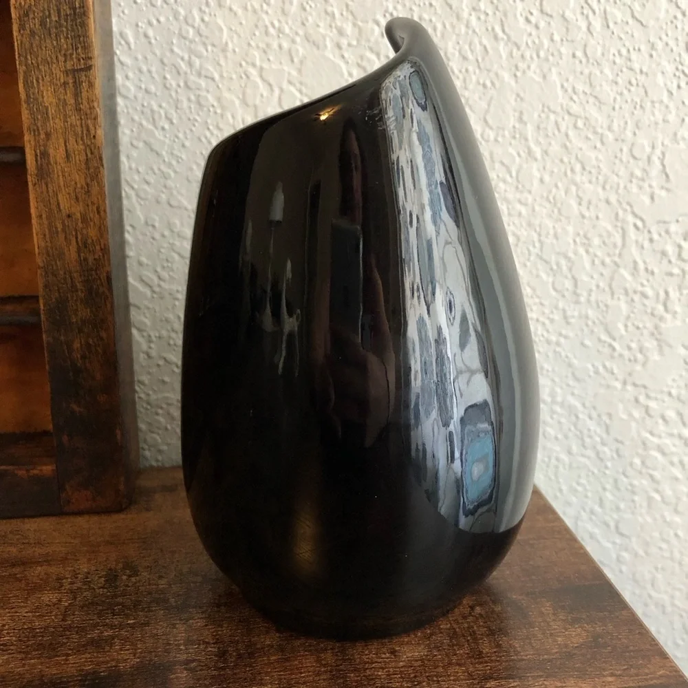 Vintage Frankoma Elegant Reflective Black Ceramic Vase